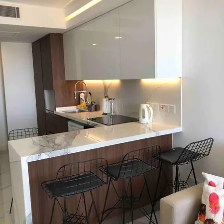 Grand Sapphire A Block -mansion De La 1 Bedroom 公寓 *